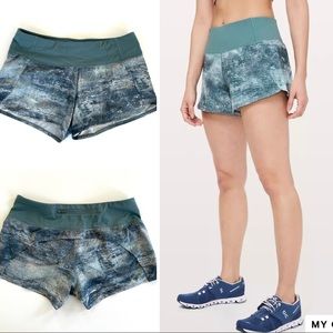 Lululemon Run Times Mid-rise Short 4” inseam size 8 in mystic green gently used